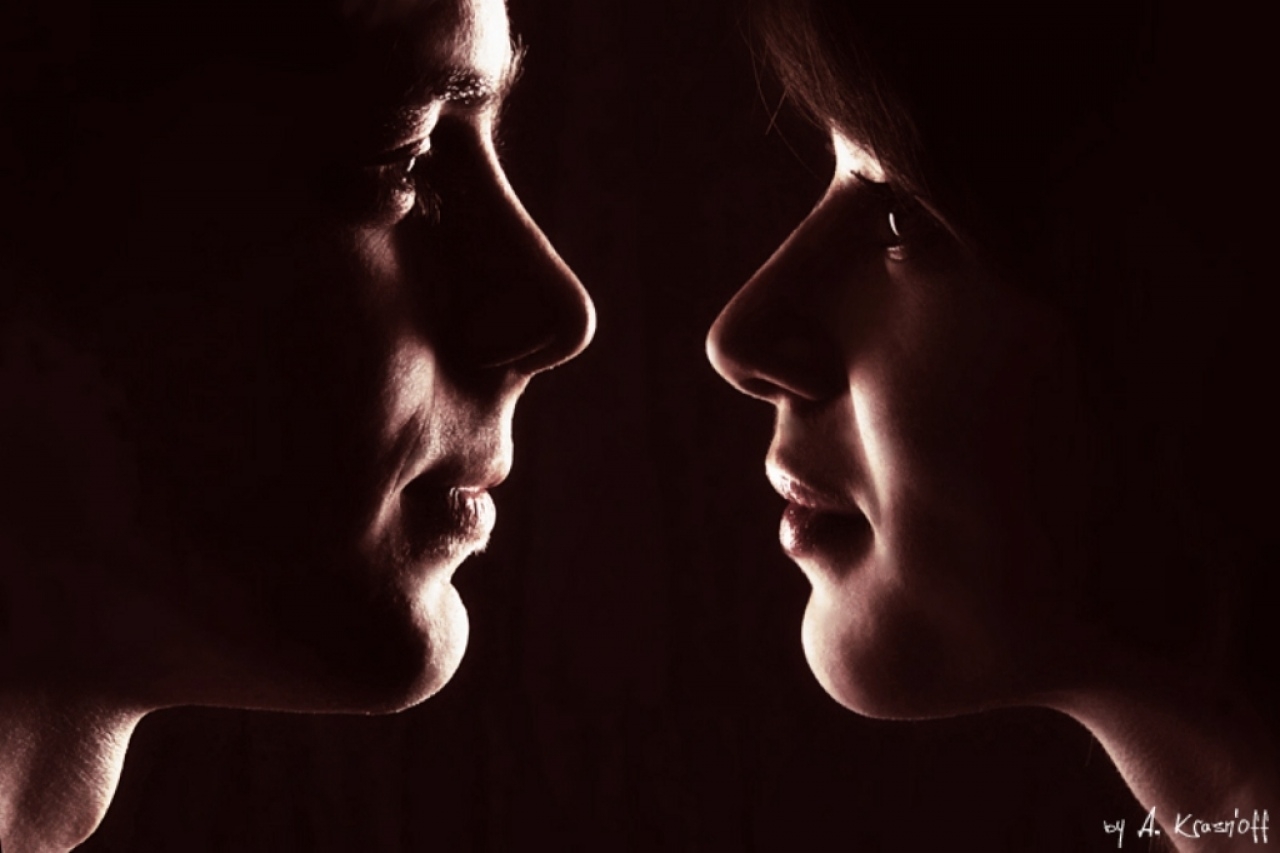 Двух или нескольких лиц. Мужчина и женщина глаза в глаза. Мужчина и женщина лицом к лицу. Мужчина и женщина в профиль. Глаза в глаза друг другу.