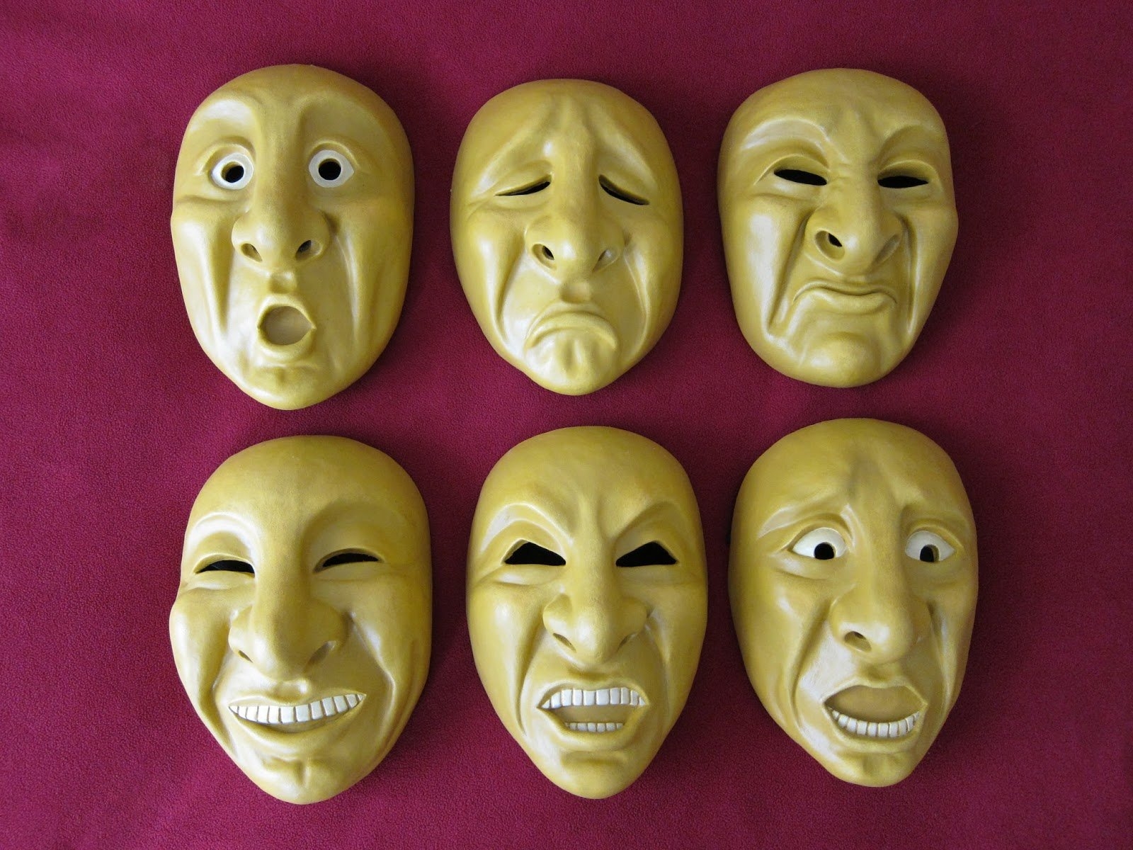 Театральная маска купить. Маски эмоции. Театральные маски эмоции. Маски эмоций для театра. Маски с разными эмоциями.