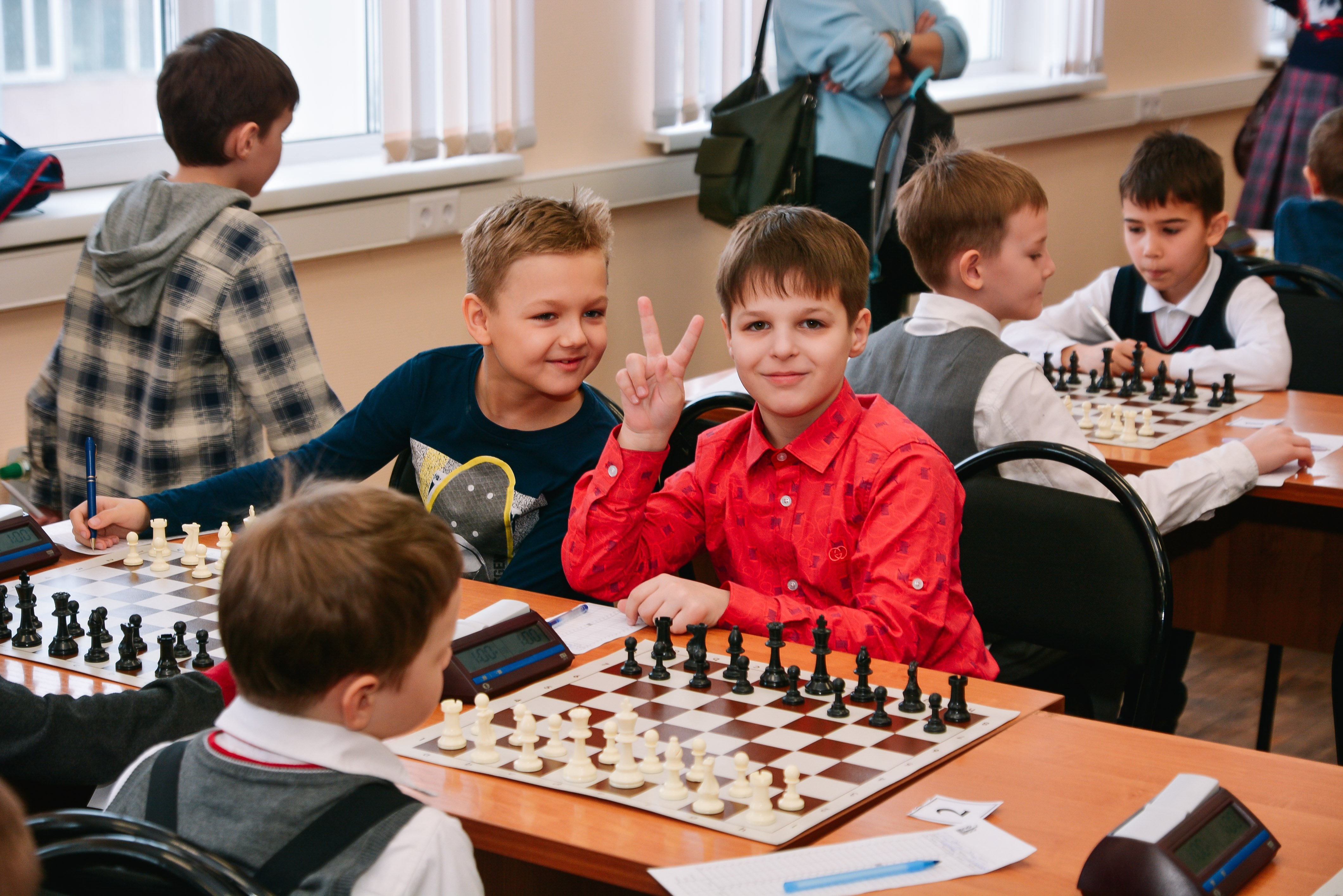 Школа ладья. Шахматная школа Ладья, Владикавказ. Шахматы для детей. Шахматы в школе.