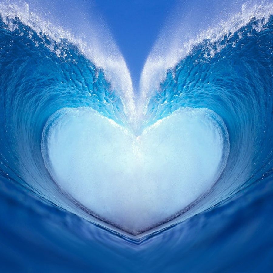 Глаза океаны любви. Море счастья океан любви. Сердце. Волна в виде сердечка. Сердце из воды картинки.