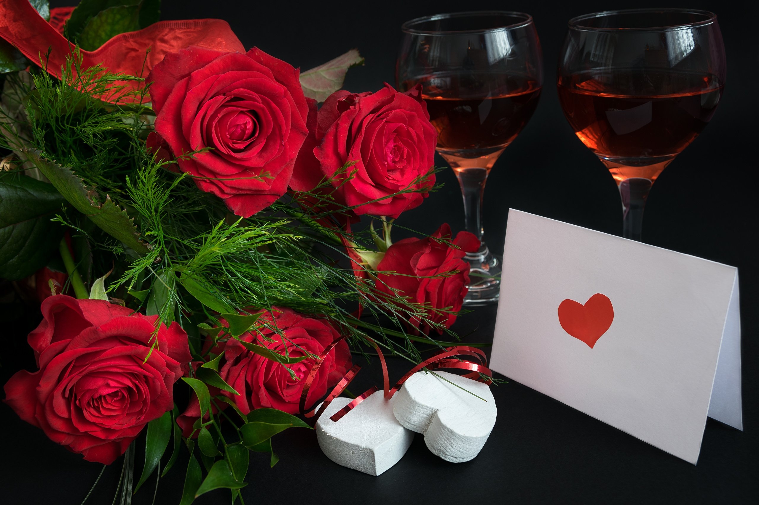 Романтические цветы. Романтический букет. Романтичный букет цветов. Розе вино. Добрый красивый вечер букеты