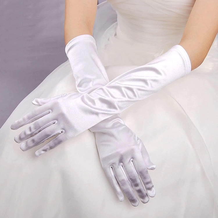 Парадные белые перчатки