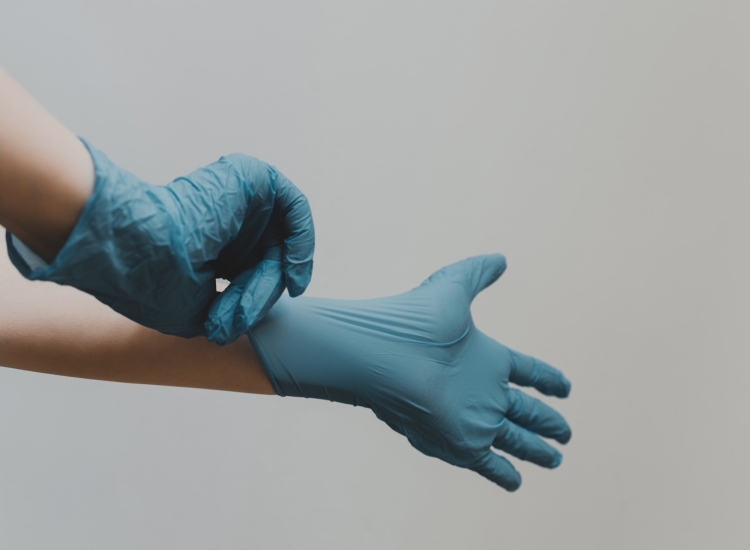 Виды перчаток в медицине
